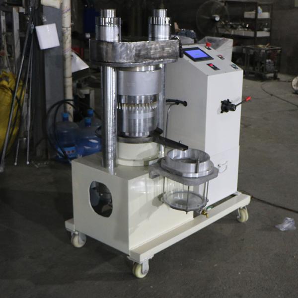 380kgs Crude Palm Oil Press Machine , 380V 8kgs/h Hydraulic Oil Extraction Machine