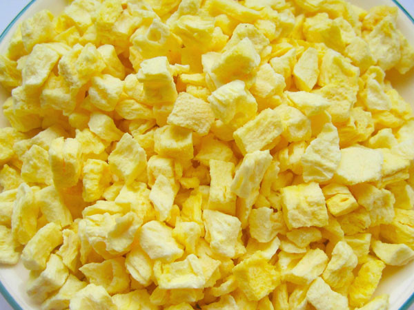Nutritious Freeze Dried Fruit , Freeze Dried Pineapple Raw Fruit Flavour