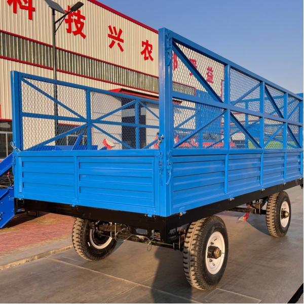 Heavy Duty Farm Trailer For Agricultural Transport Blue Four Wheel 6t