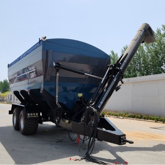 Large Capacity Grain Transport Truck 2.9m Carriage Height For Loading Grain