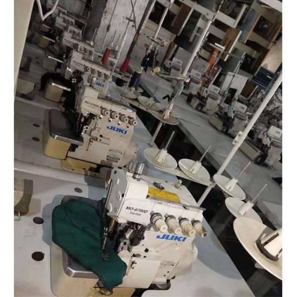 Used Industrial Juki Overlock Sewing Machine 220V 550W electric direct drive
