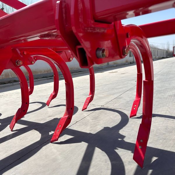 Tractor Rear Subsoiler Machine For Deep Tillage Agricultural Sharp Tool