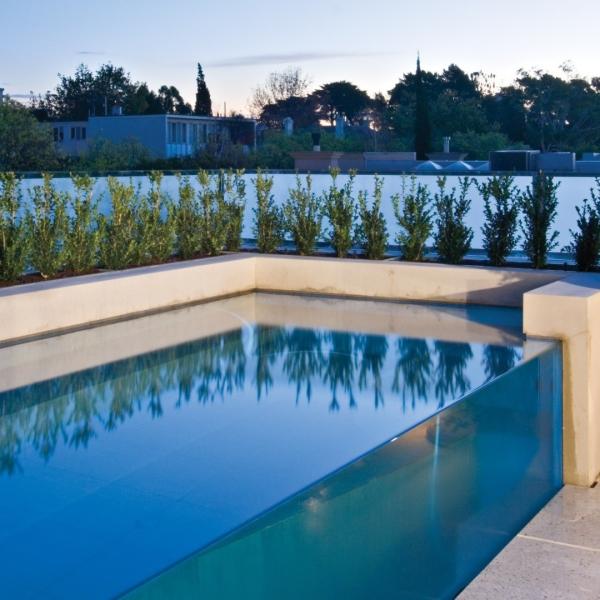 Clear Acrylic Swimming Pool with High Light Transmission 93% and Transparent Panel