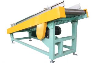  Climbing Conveyor Belt Transport Flat Conveyed Bags From Low Level To High Level Manufactures