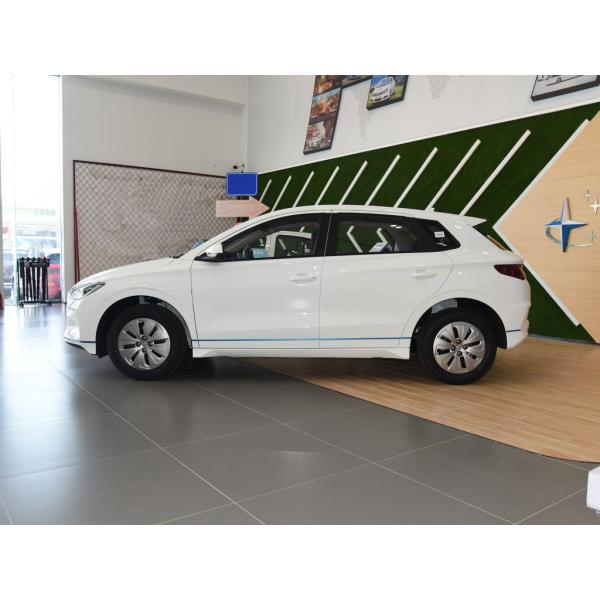BYD E2 70kw Li Electric Cars , 35.2kwh Li Auto EV 205/60 R16 Tire