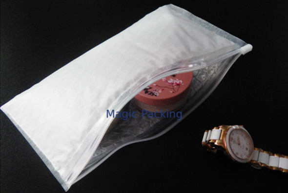 Transparent PE Padded With Bubble Zip Bags Precious Jewelry Travelling Pocket Customized Size