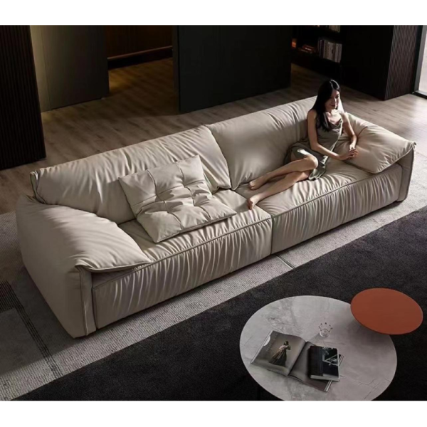 Robust Leather Sofa For Showrooms And Commercial Waiting Areas