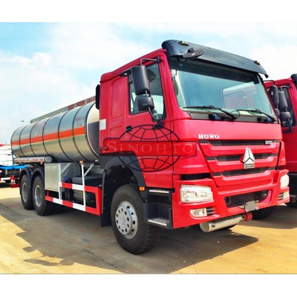 Light Diesel Oil Tanker Truck 20 - 25 CBM 5000 - 6000 Gallons Volume