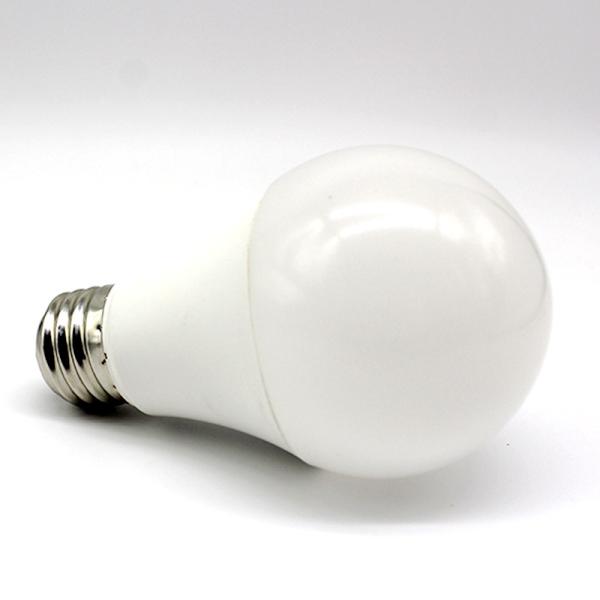Auto Timer Wifi Led Light Bulbs , Energy Saving Wifi Enabled Light Bulbs