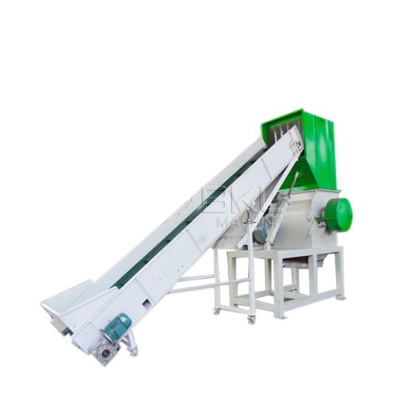 75KW Plastic Waste  Recycling Machine SKD11 Plastic Bottle Crushing Machine