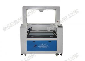  Automatic Edge Tracking CO2 Laser Cutter , Clothing Label Logo Laser Engraving Cutting Machine Manufactures