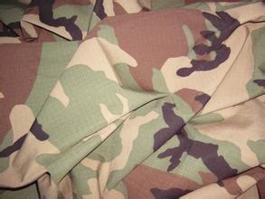 China Cotton military camouflage fabrics wear-resistant, waterproof and tear-resistant on sale