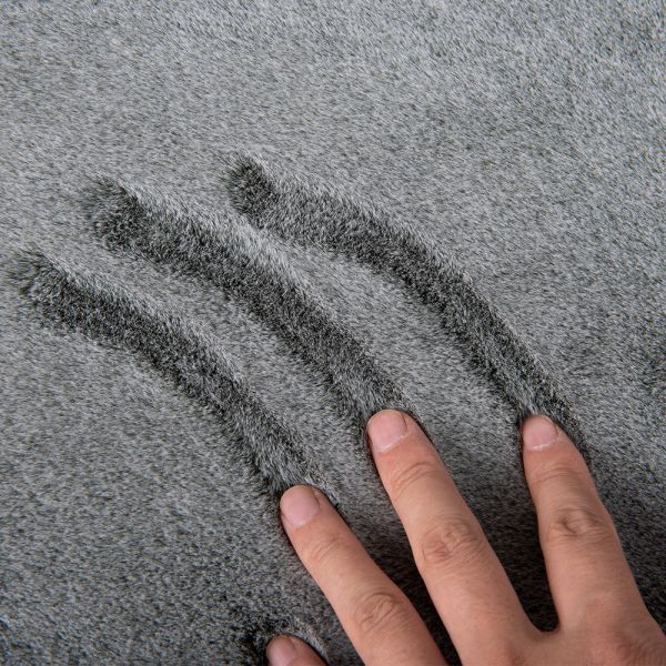 Medium Weight Faux Rabbit Fur Fabric in Any PANTONE Color for Garments Scarf Blankets