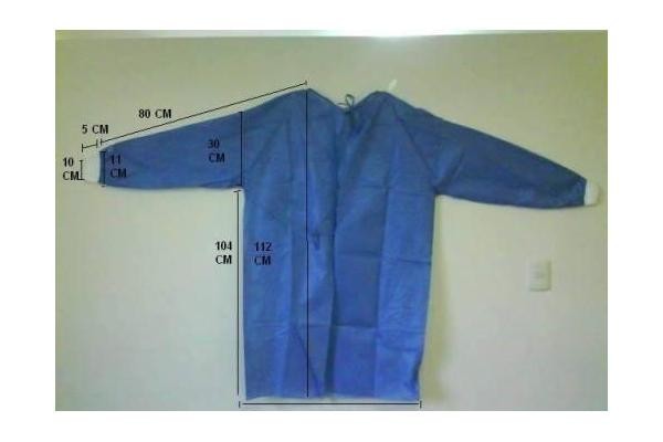 Non - Irritating Non Woven Isolation Gown CPE / PE Material Water Resistant