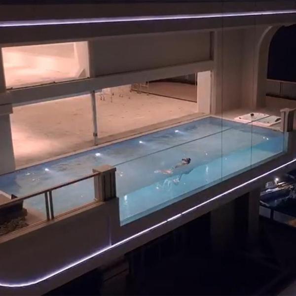 Outdoor Overground Villa Pool with 4 Side Transparent Panel and Acrylic Material