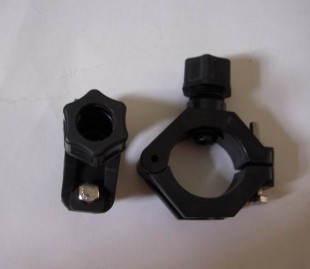 Split Eyelet connectors with thread cap