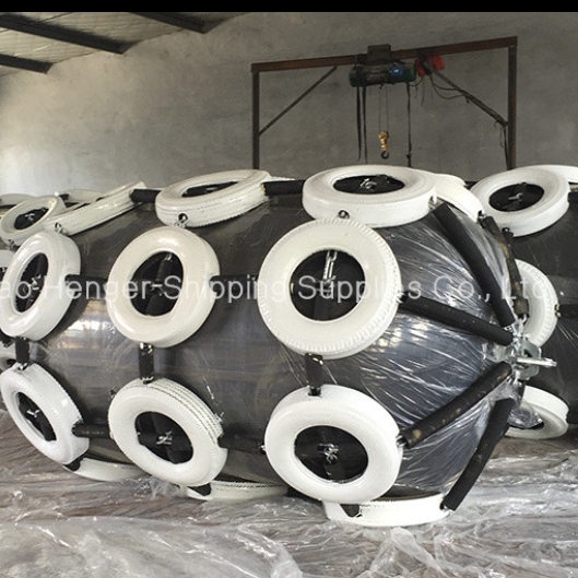 Yokohama Net-Type Floating Pneumatic Marine Rubber Fenders 50/80kpa Chain Tire Net Ship-to-Ship / Port ISO 17357 All Color