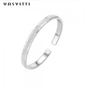 China 0.08oz 2in Solid Silver Charm Bracelet S925 OEM Womens Adjustable Bracelet on sale