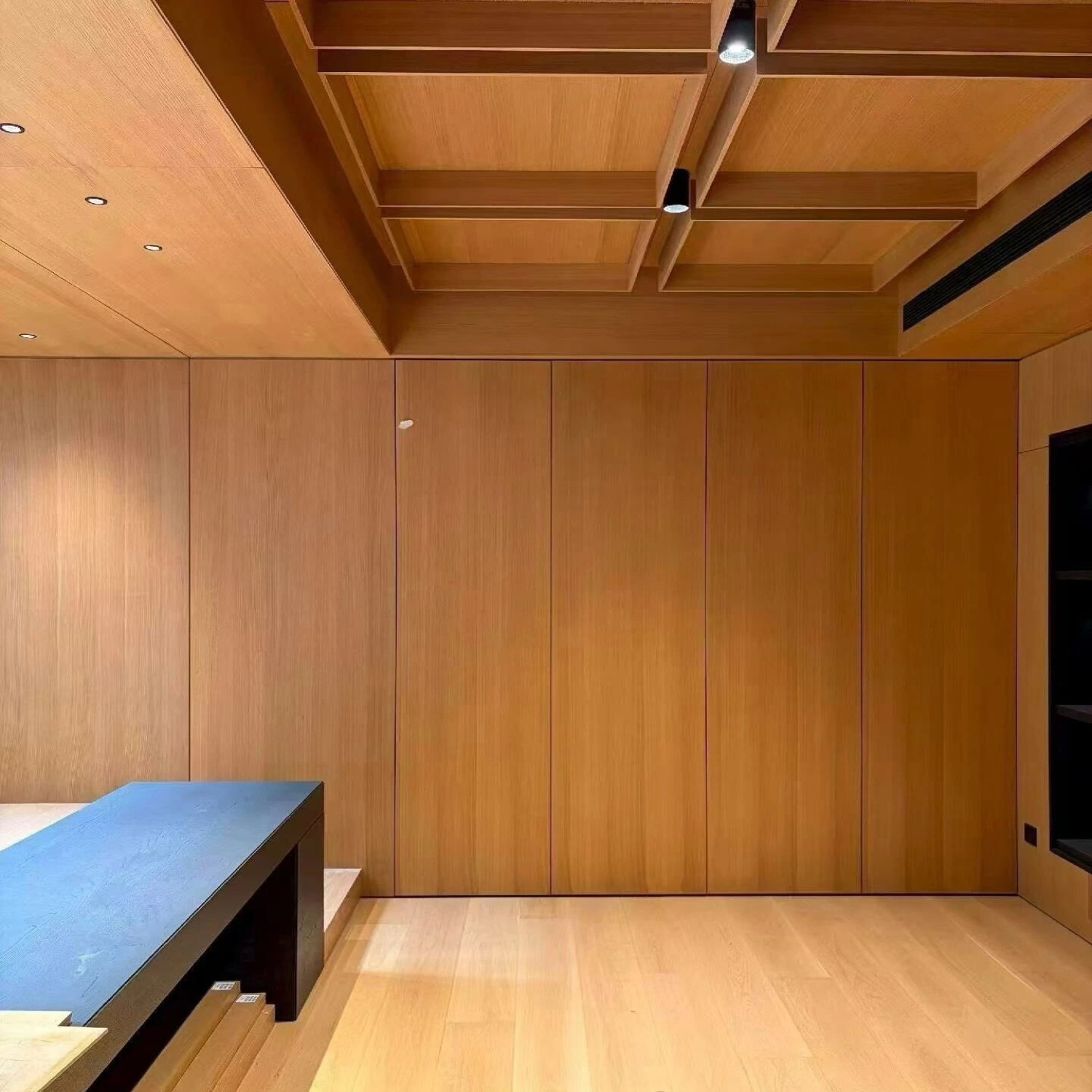 Modern Minimalist Solid Wood Veneer Integrated Wall Panel & Concealed Full‑Height Cabinet
