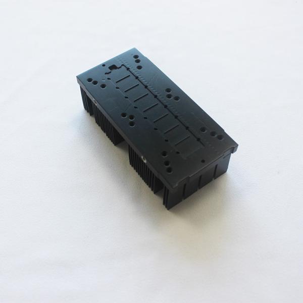 Anodizing Black Bonded Straight Fin Heat Sink Al6063 High Density ISO9001