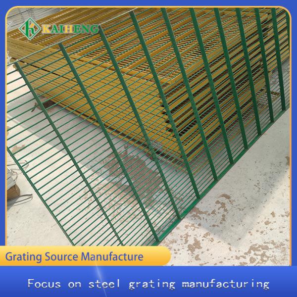 Green Plastic Impregnated Metal Grid Floor Catwalk 100x200