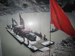 China Personnel Transfer Temporary Floating Pontoon Bridge Dock Floating Water Bridge on sale