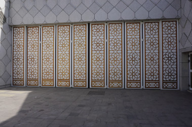 57mm Thick Industrial Folding Doors Low Maintenance Customizable Pattern