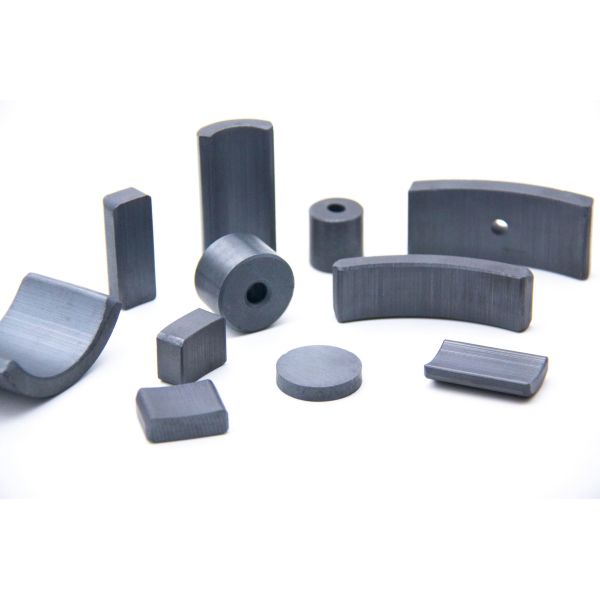 Permanent Magnet Ferrite Accessories That Provide Oxygen To Fish In Home Fish Tanks