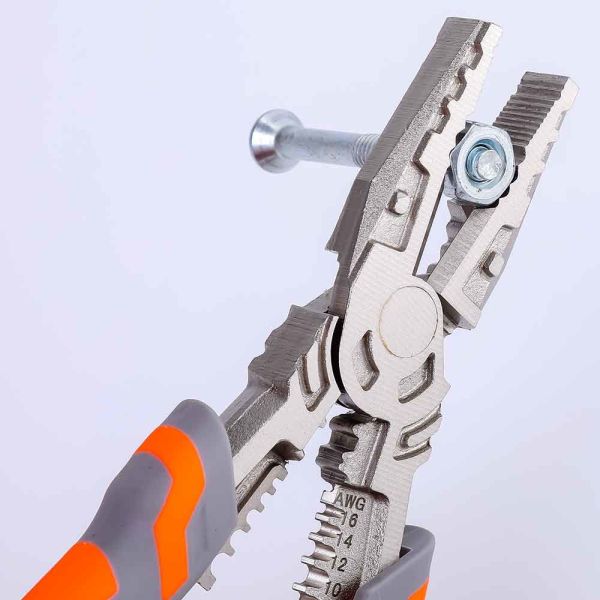 Precise Multifunction Pliers Cutting Edges 62 HRC 224mm Universal Wire Stripping Tool