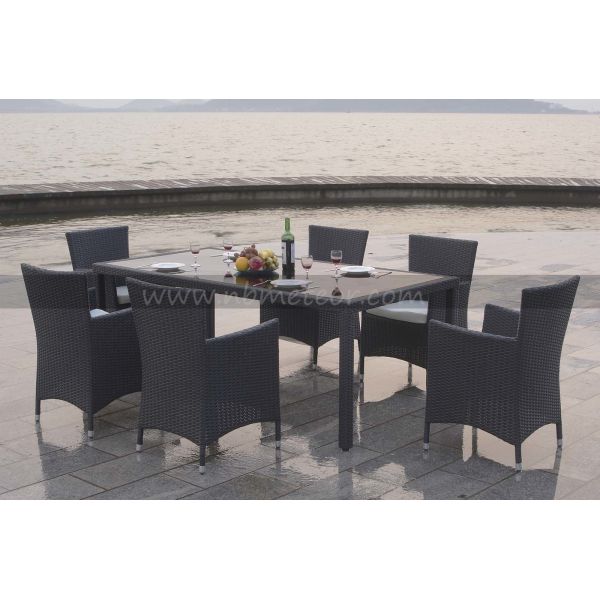 Rectangular Outdoor Dining Set Aluminum Frame and Durability