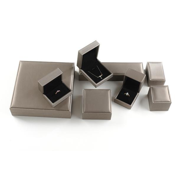 Custom Logo Printed Small Packaging Boxes Paper Ring Necklace Bangle Jewelry Gift Box