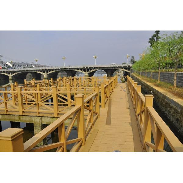 Solid Wood Composite Floor Eco-Friendly WPC Garden Decking Flooring