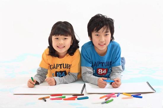 Eco-friendly fancy 12 colors  Non-toxic wax crayon set/ 12 colors rotating body crayon for children