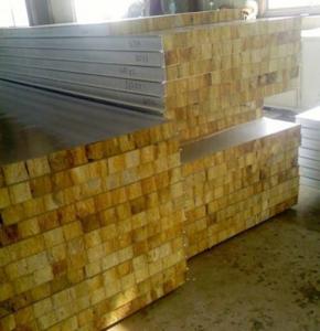 China Glass Wool Insulated Roof Panels Foam Insulation Panels 80Mm Thickness on sale