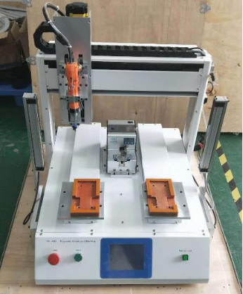 Automatic Screw Locking Machine