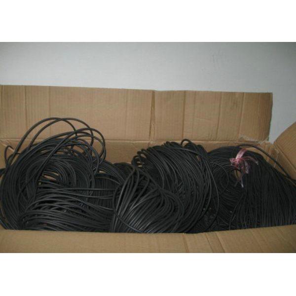 Customizable FKM Fluorubber Cord with 230°C Postcure 9Mpa Tensile Strength and 70 Shore A Hardness for Industrial Seals