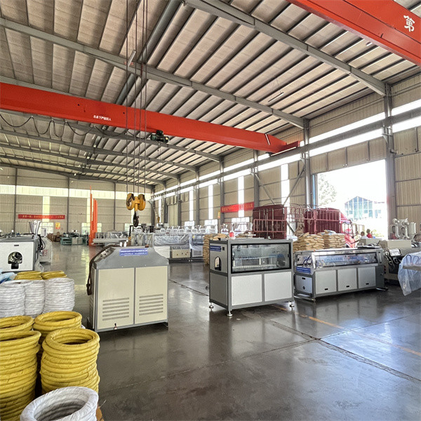 HDPE Spiral Pipe Production Line Machinery Low Noise Plastic Pipe Manufacturing Machine