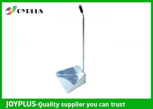  Costumized 76cm Garden Cleaning Tools Iron Dust Pan With Handle 800g Manufactures