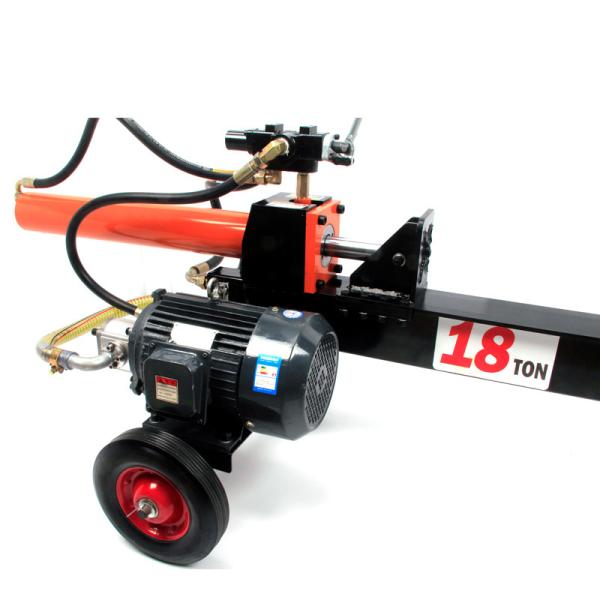 Splitting Wood Logs With 18Ton Hydraulic Log Splitter Raw Material Wood Tree