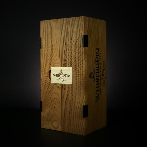 Luxury Wooden Wine Packaging Box Recycled Custom Logo For Single Bottle Packaging EVA Insert Metal Label