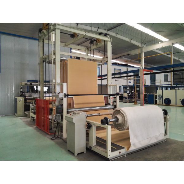 PP Fibre Carpet Backing Machine , Bitumen Backed Carpet Tiles Auto Constant Temp