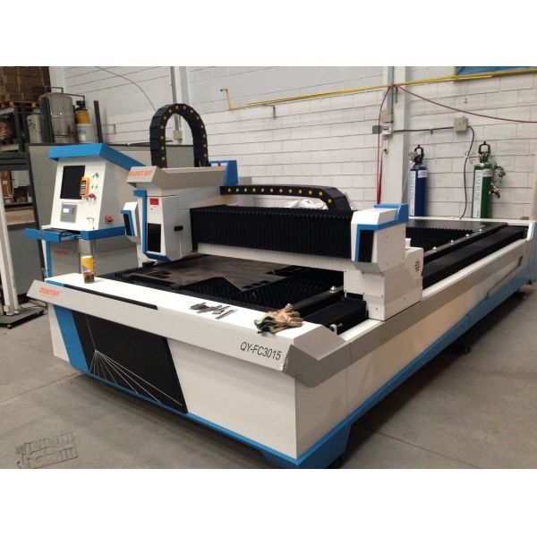 CNC laser cutting equipment for Stainless steel craftwork , laser metal cutting machine