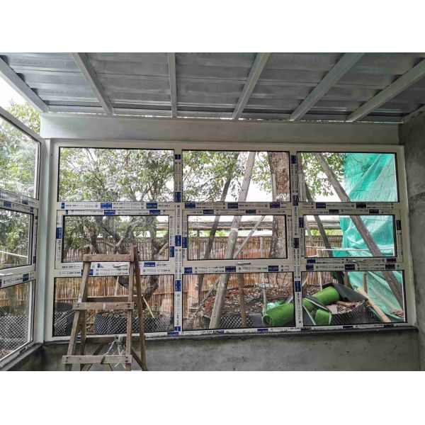 Custom Size Top Hung Awning Windows Single / Double / Triple Glazed Aluminum Windows