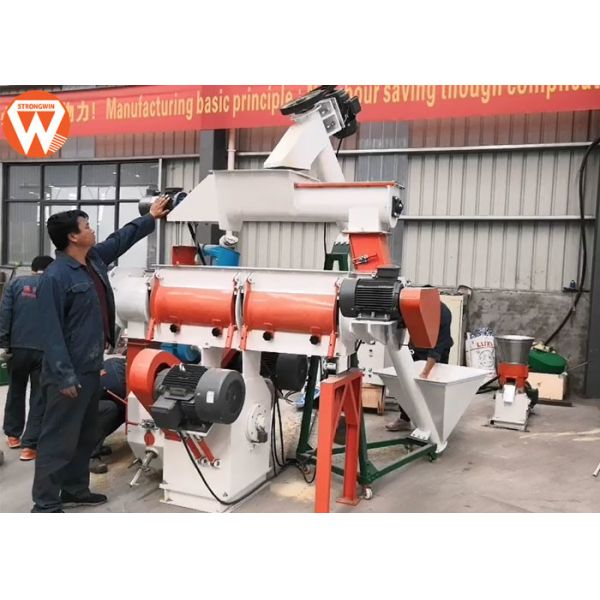 1.5 - 12mm Pellet Size Feed Pellet Machine / Sheep Rabbit Pellet Making Machine