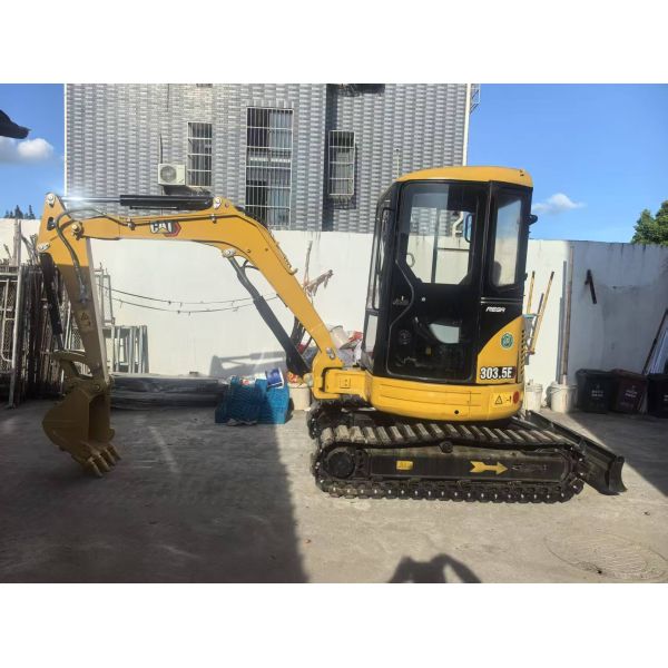 Used Cat 303.5E excavator, in good condition, weighing 3.5 tons, construction equipment, for sale at a low price 305.5e 306E2 307E 308E