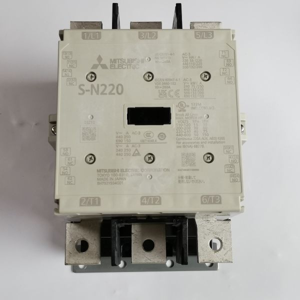 Mitsubishi contactor S-N220 AC100V 2A2B-2 normally open 2 normally closed contacts