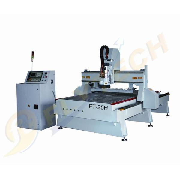 Woodworking CNC Router with ATC function with vaccum table NK200 control system