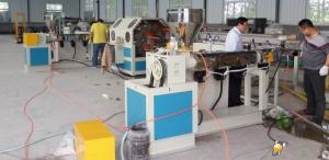  Stable Plastic Pipe Extruder Machine , PVC Fiber Reinforced Hose Production Line Extruder Machine Manufactures