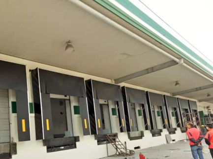 Loading Dock Seals And Shelters Mechanical Truck Dock Shelters