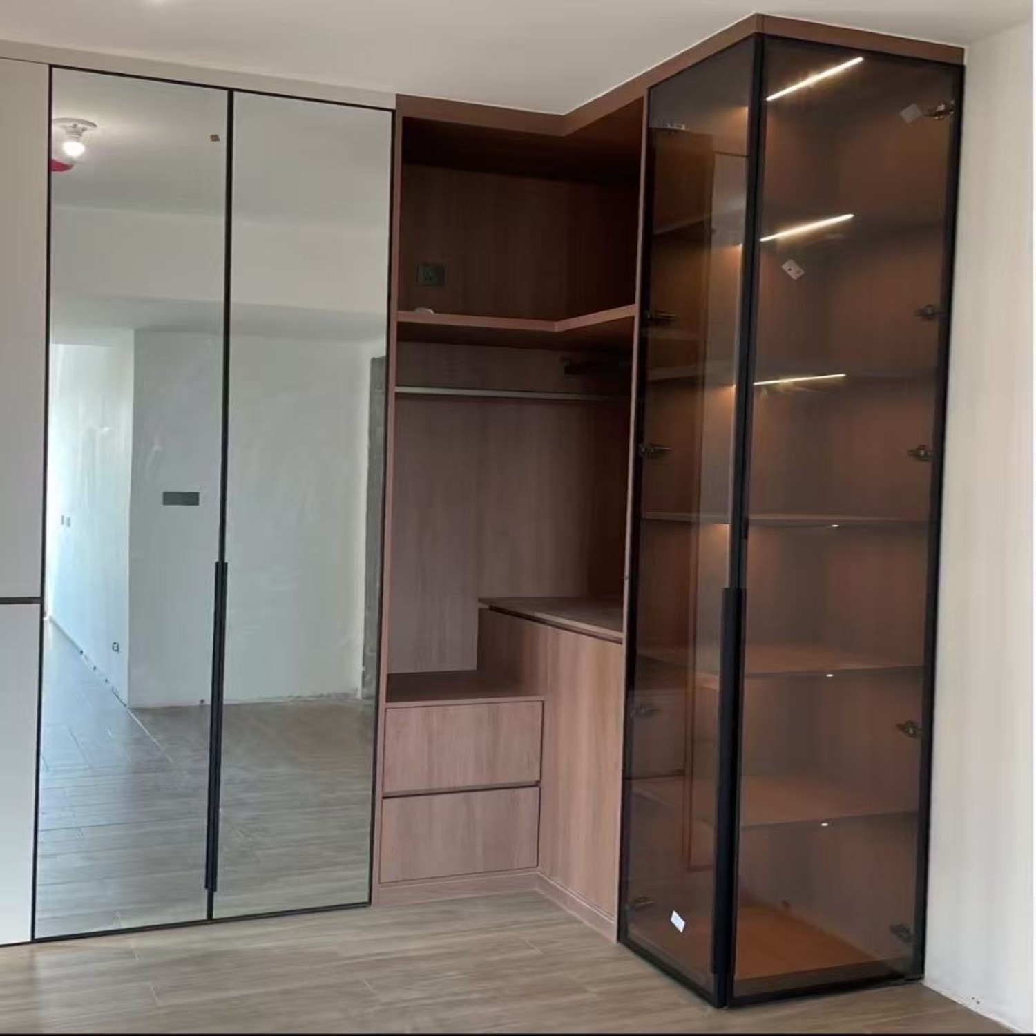 Modern Minimalist Wood‑Grain Whole‑House Custom Cabinetry 